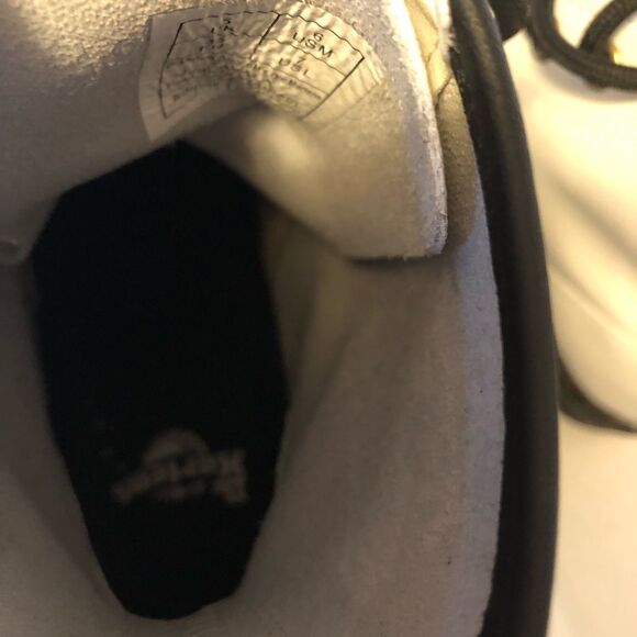 New Dr. Martens 1460 Bex Lug Sole Boots (Women), size women 7, lace up leather - Picture 7 of 16